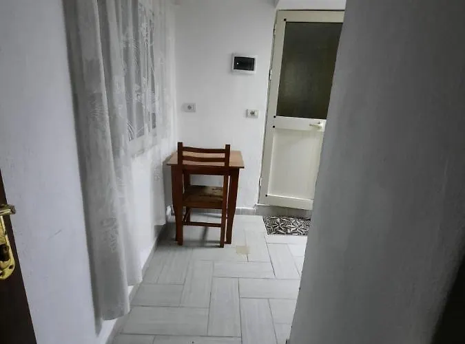 Appartement Lovely 0-2 *