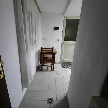 Apartament Lovely 0-2 *